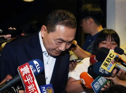 侯友宜只能請辭或退選二擇一