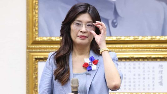 鄭麗文少替中共犯台找藉口